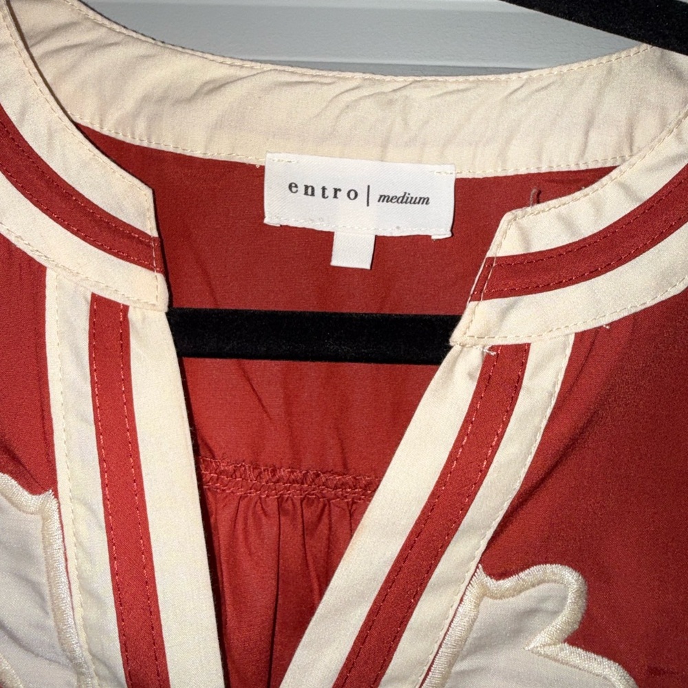 Entro Scarlett Blouse - Picture 2 of 3